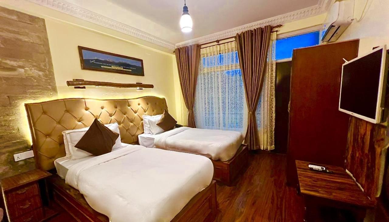 Hotel The Kantipur Pokhara Exterior photo